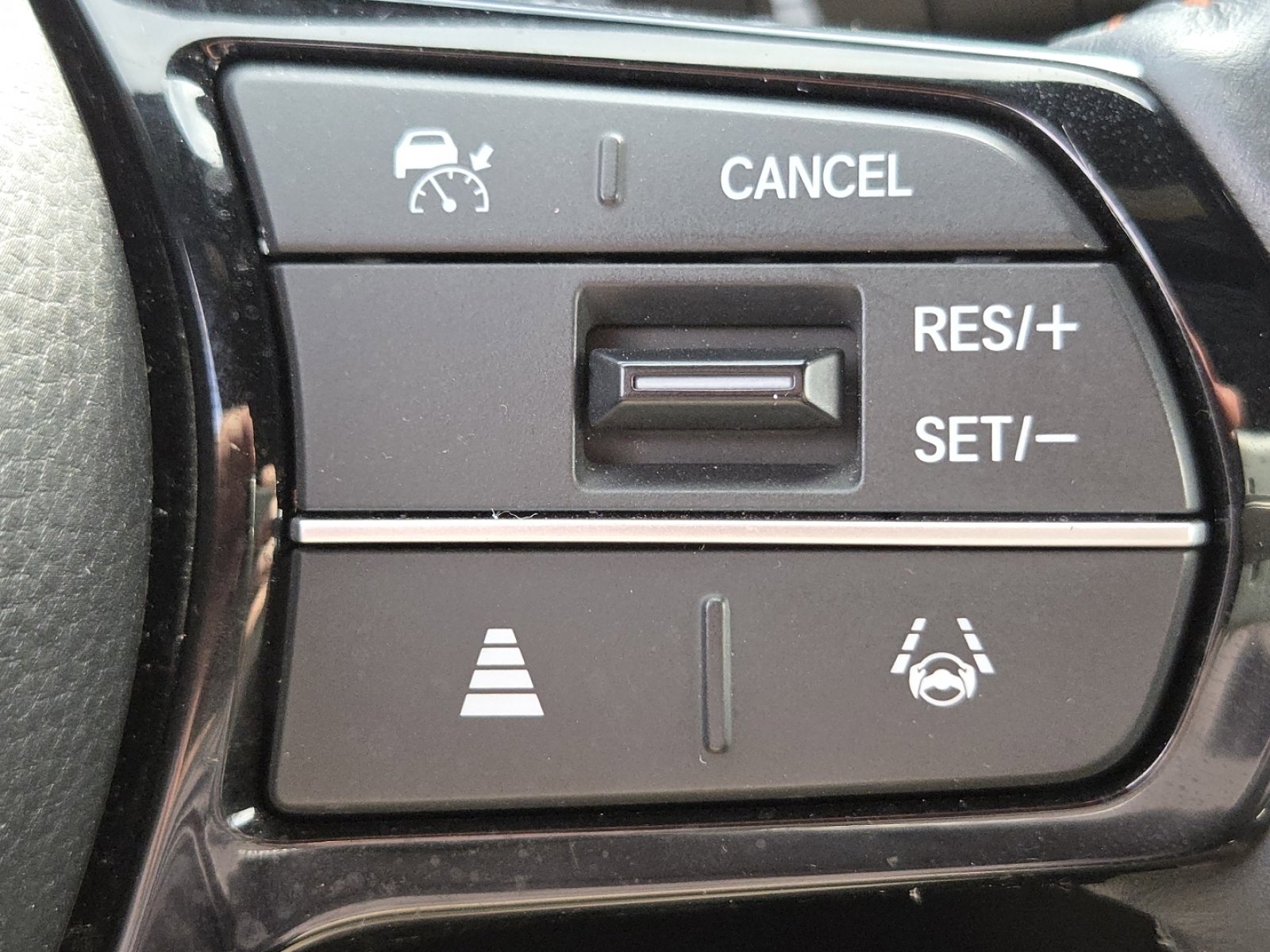 Certified 2024 Honda HR-V Sport image 31