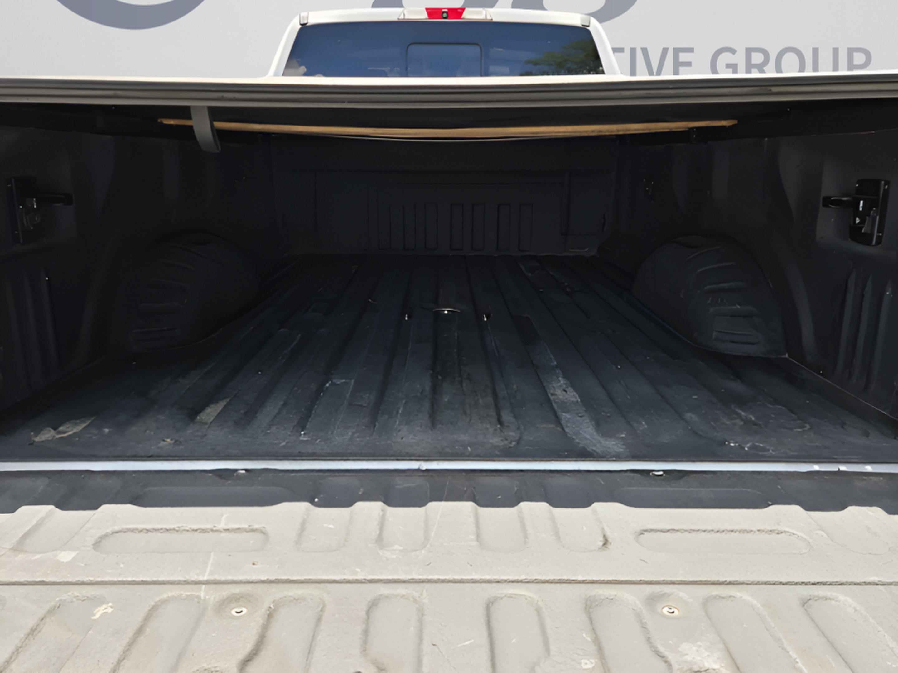 Used 2019 Ford F350 Lariat w/ Lariat Value Package AWD/4WD image 14