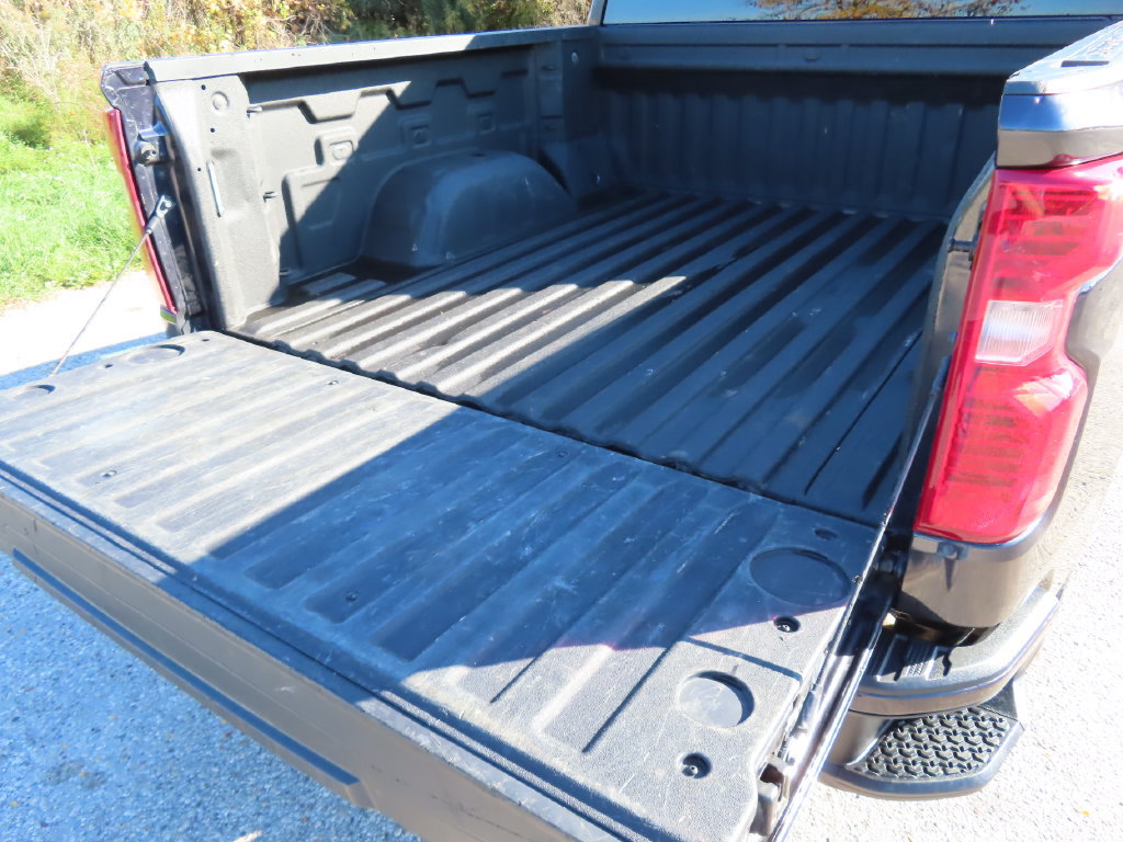Used 2023 Chevrolet Silverado 1500 Custom AWD/4WD image 14