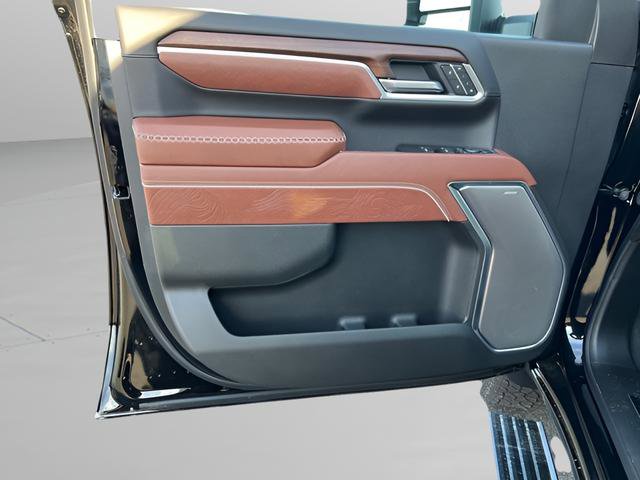 New 2025 GMC Sierra 3500 Denali Ultimate image 14