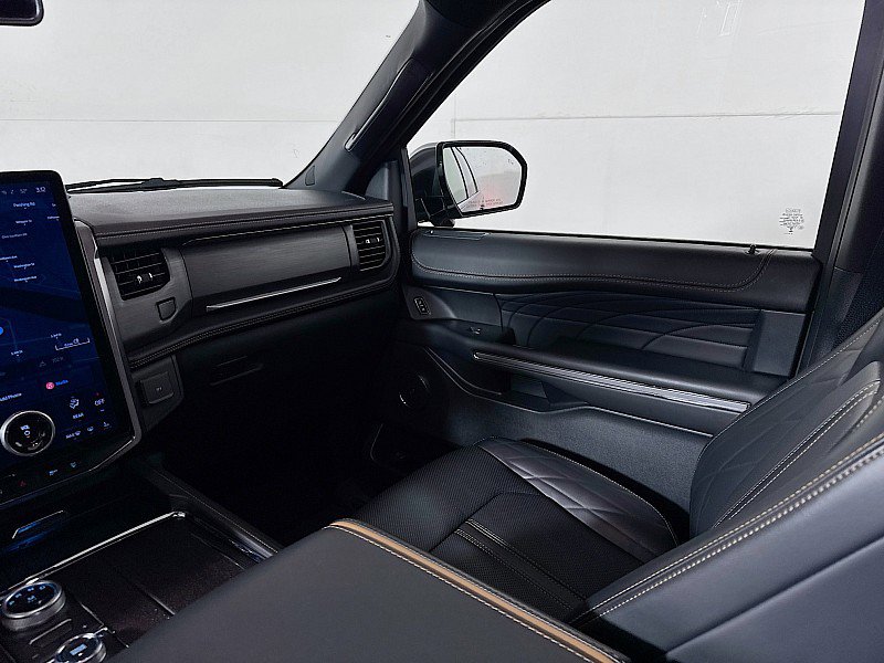 Used 2024 Ford Expedition Max Platinum image 26