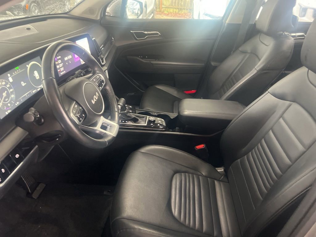 Certified 2023 Kia Sportage SX image 4