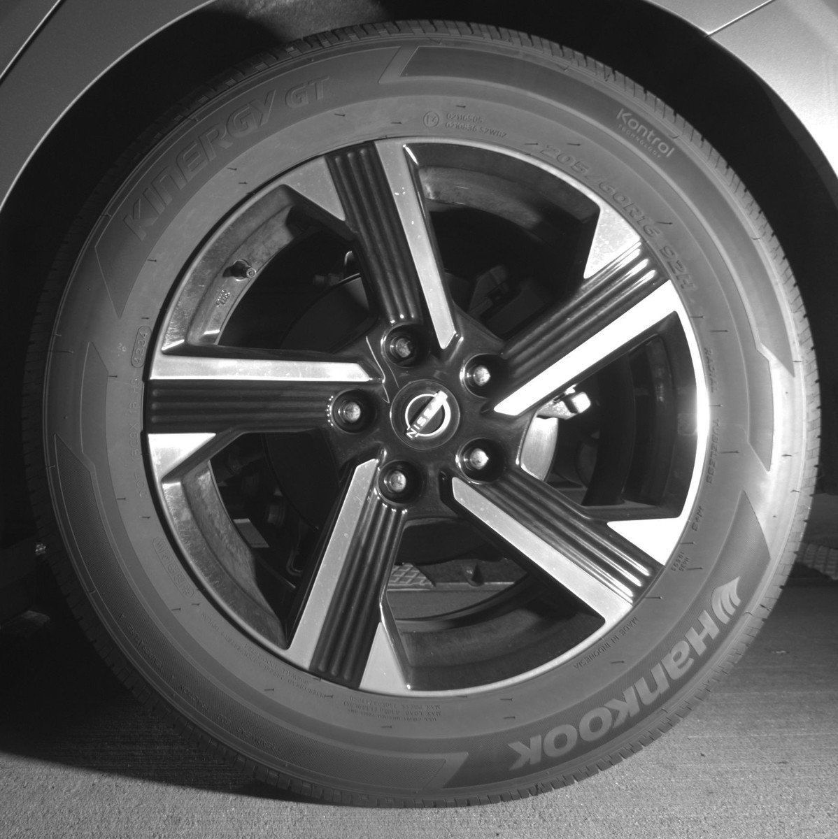 Used 2025 Nissan Sentra SV image 14