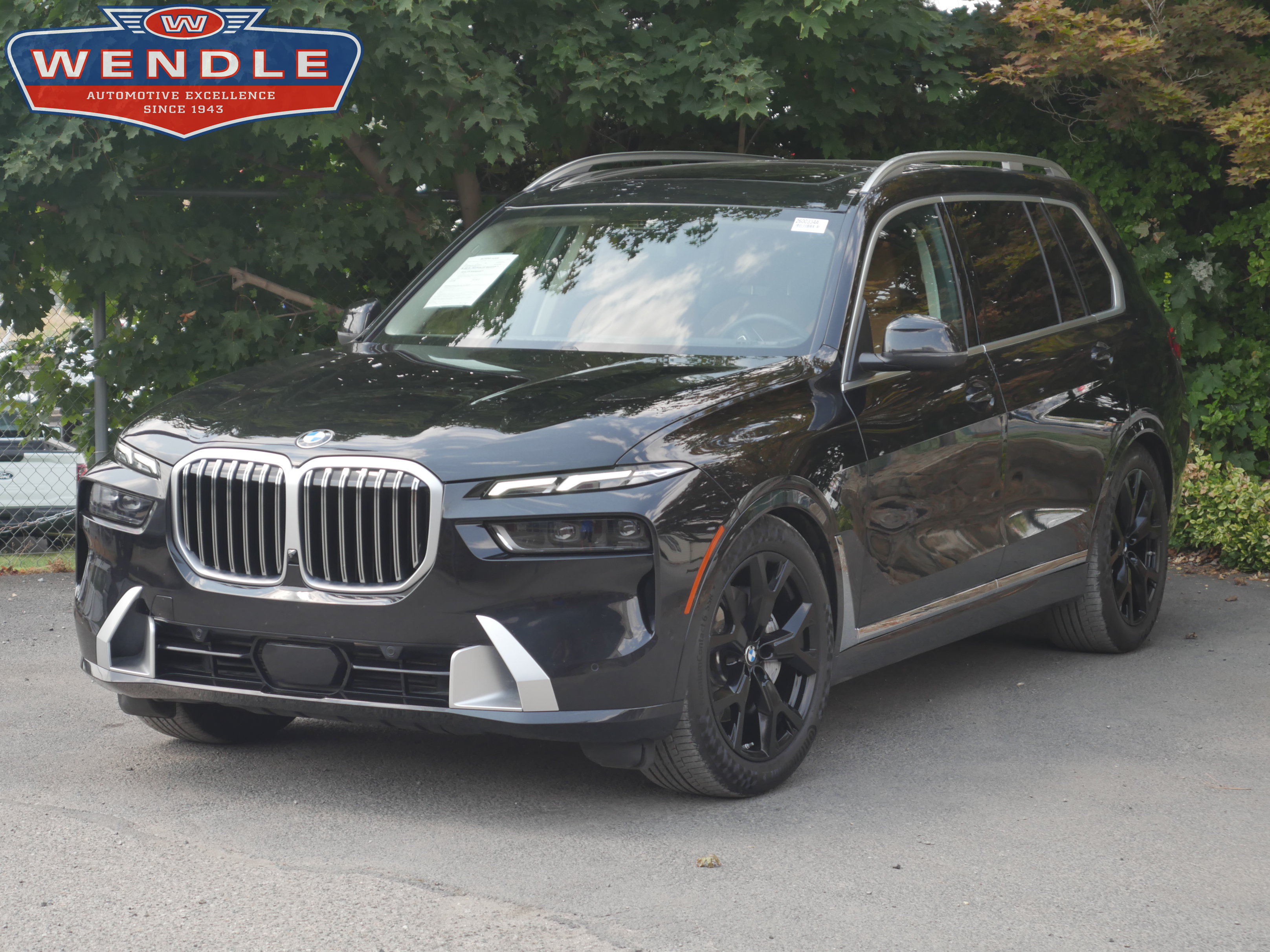 Used 2023 BMW X7 xDrive40i w/ Premium Package