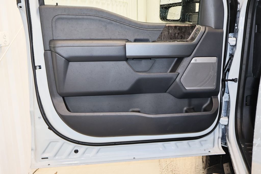 New 2025 Ford F250 Lariat w/ Lariat Ultimate Package image 10