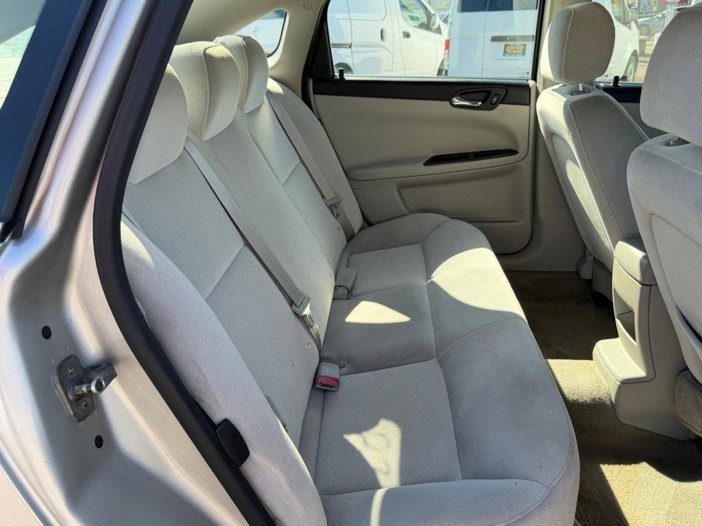 Used 2007 Chevrolet Impala LT w/ Preferred Equipment Group image 33