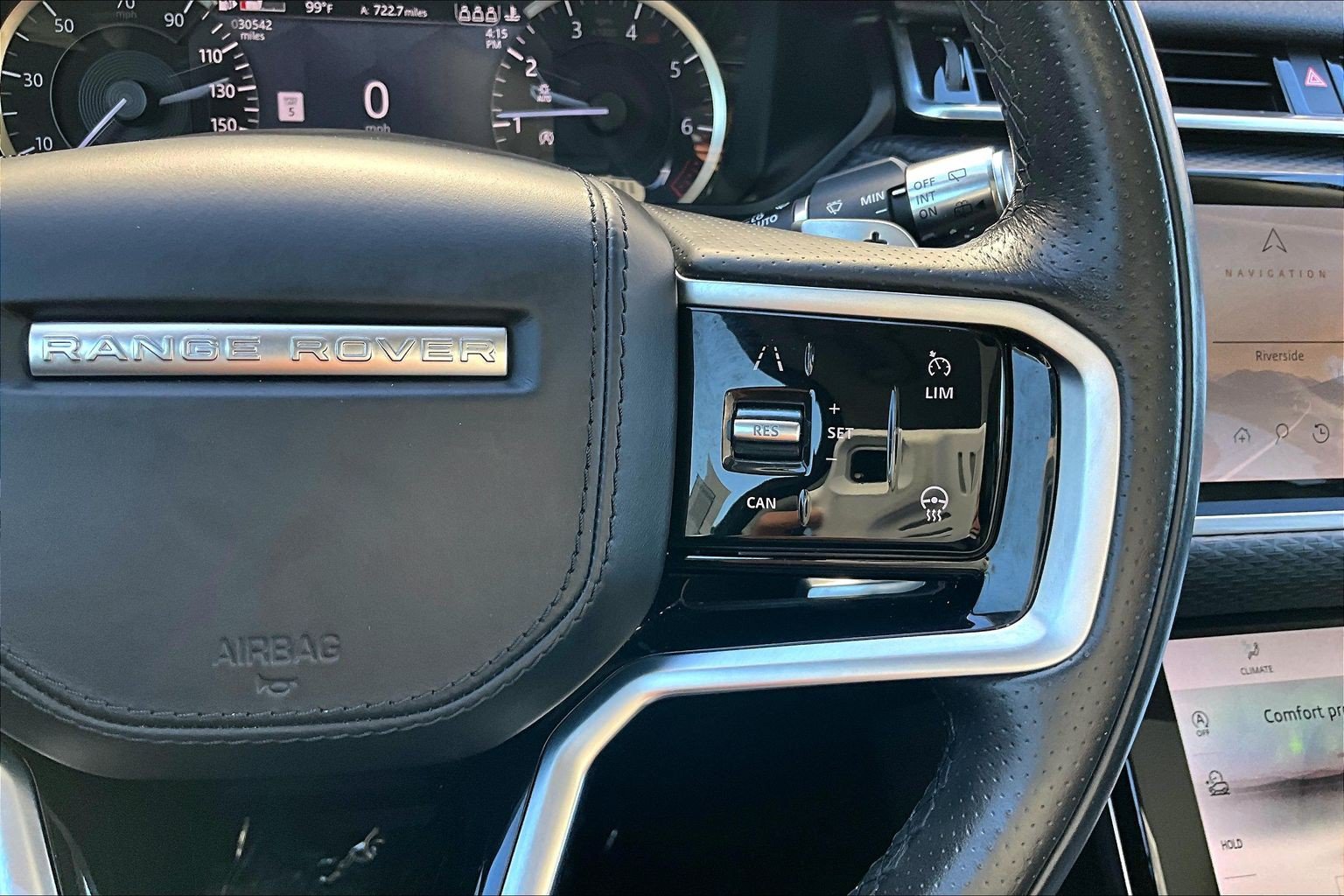 Used 2022 Land Rover Range Rover Velar S AWD/4WD image 18