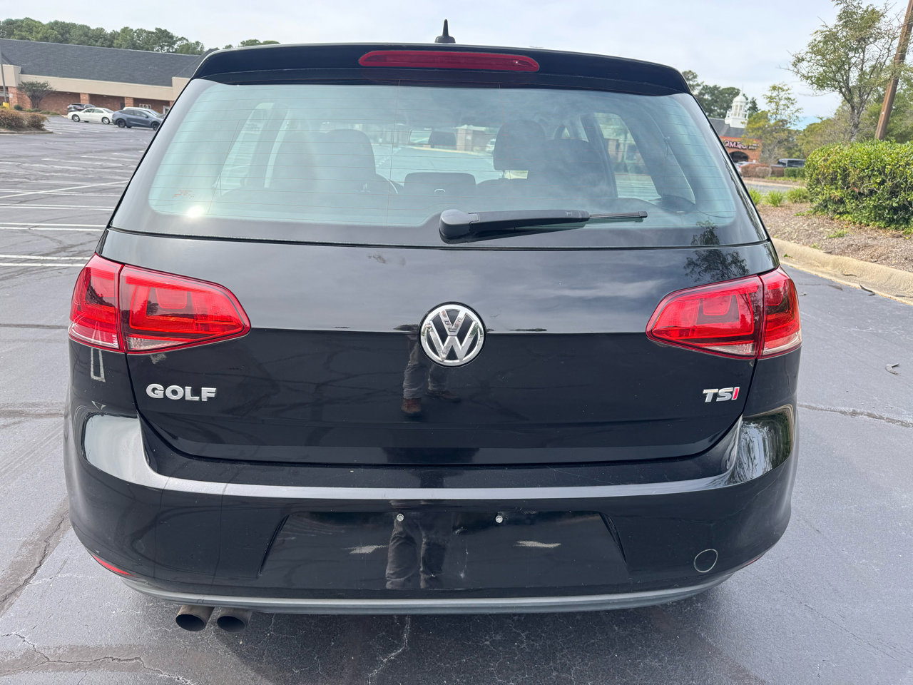 Used 2016 Volkswagen Golf S image 4