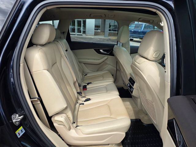 Used 2017 Audi Q7 3.0T Prestige w/ Prestige Package AWD/4WD image 13