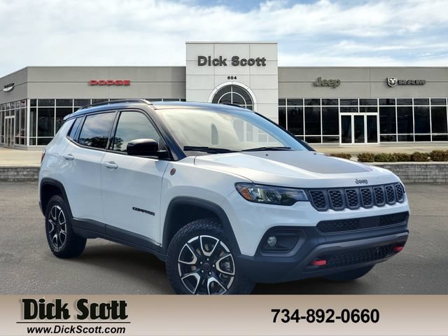 Used 2026 Jeep Compass Trailhawk AWD/4WD 360° Tour