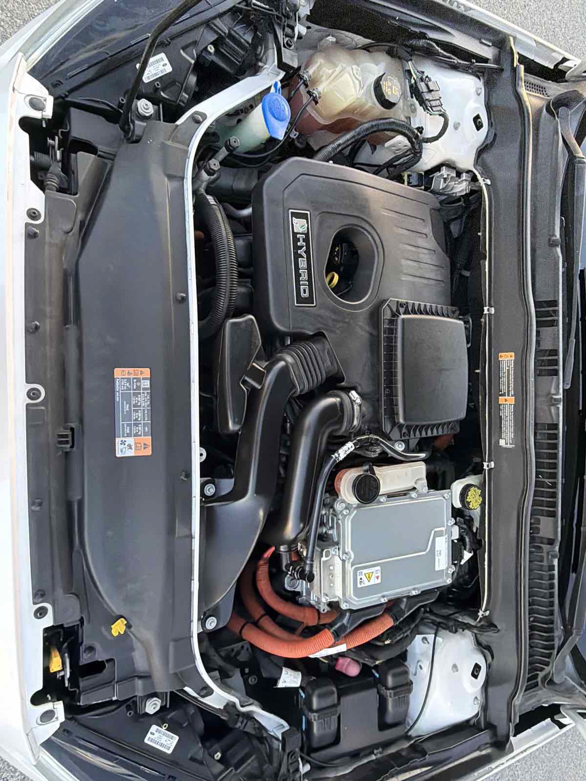 Used 2015 Ford Fusion SE w/ Equipment Group 502A FWD image 29
