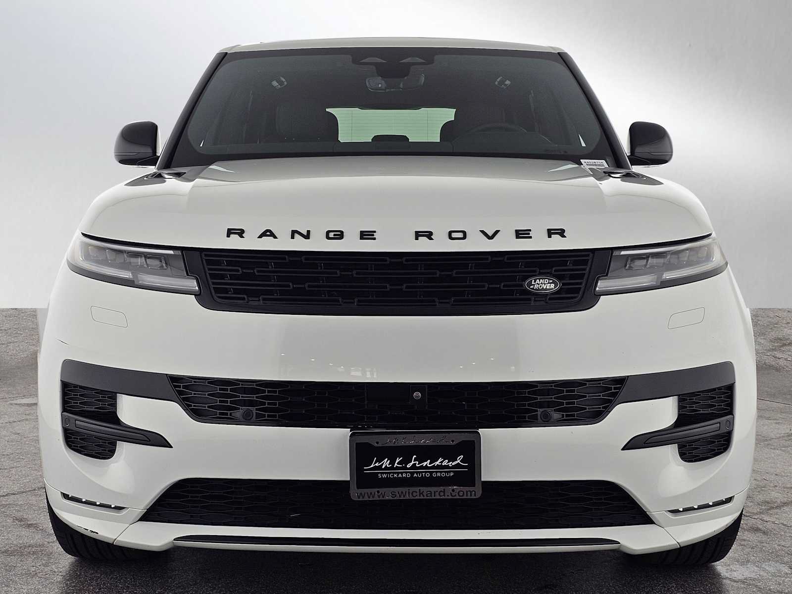Used 2024 Land Rover Range Rover Sport Dynamic SE AWD/4WD image 8