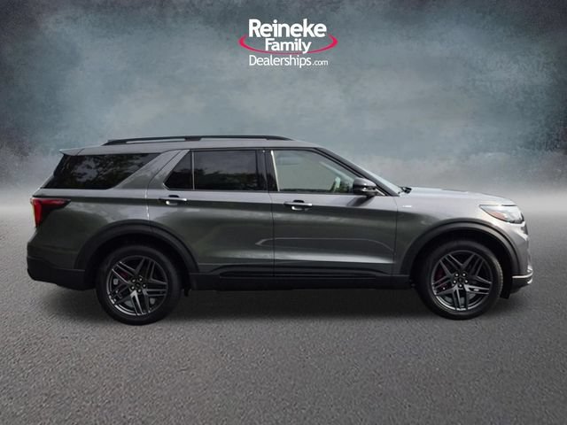 New 2026 Ford Explorer ST-Line w/ ST-Line Street Pack AWD/4WD image 4