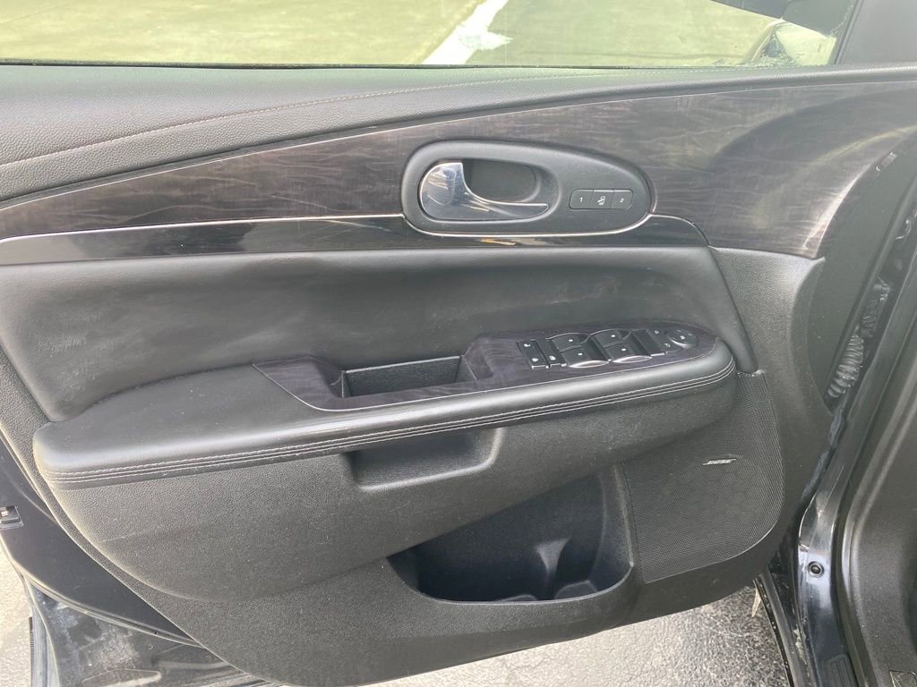 Used 2015 Buick Enclave Leather image 13