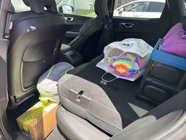 Used 2025 Volvo XC60 B5 Plus image 22