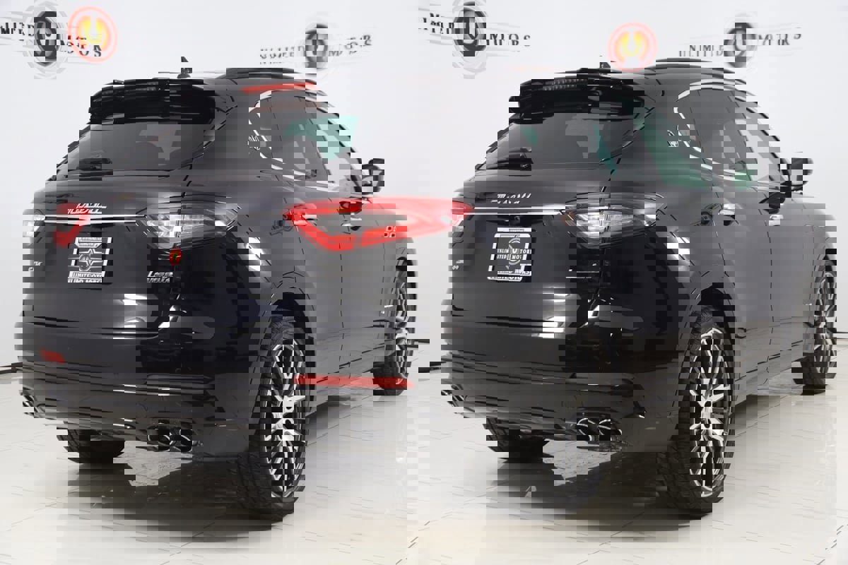 Used 2018 Maserati Levante S GranSport image 3