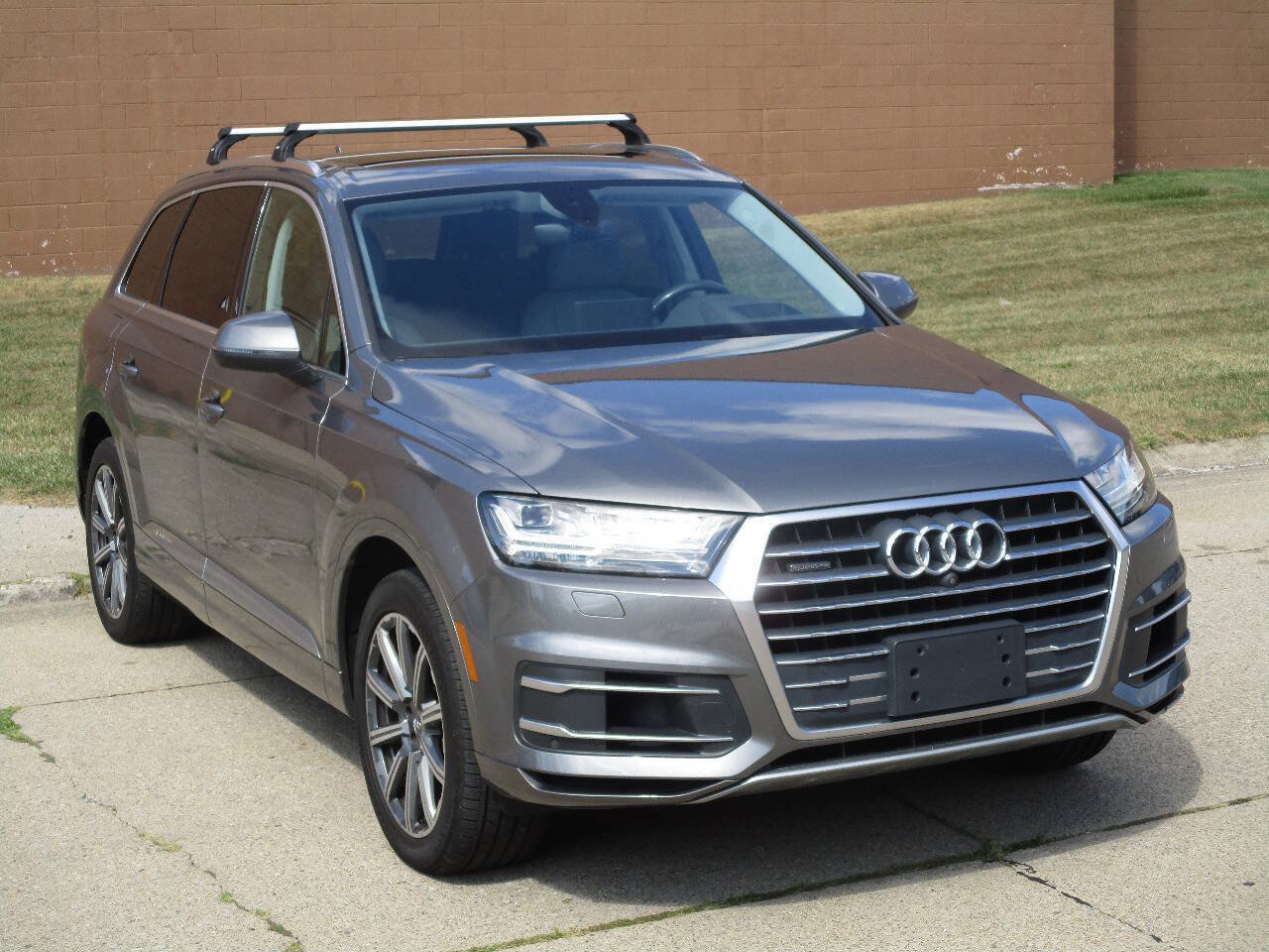 Used 2017 Audi Q7 3.0T Prestige AWD/4WD image 53