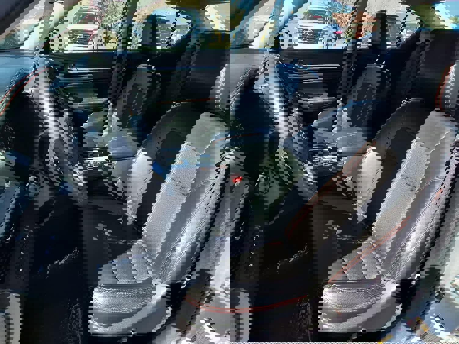 Used 2024 Nissan Altima 2.5 SR image 9