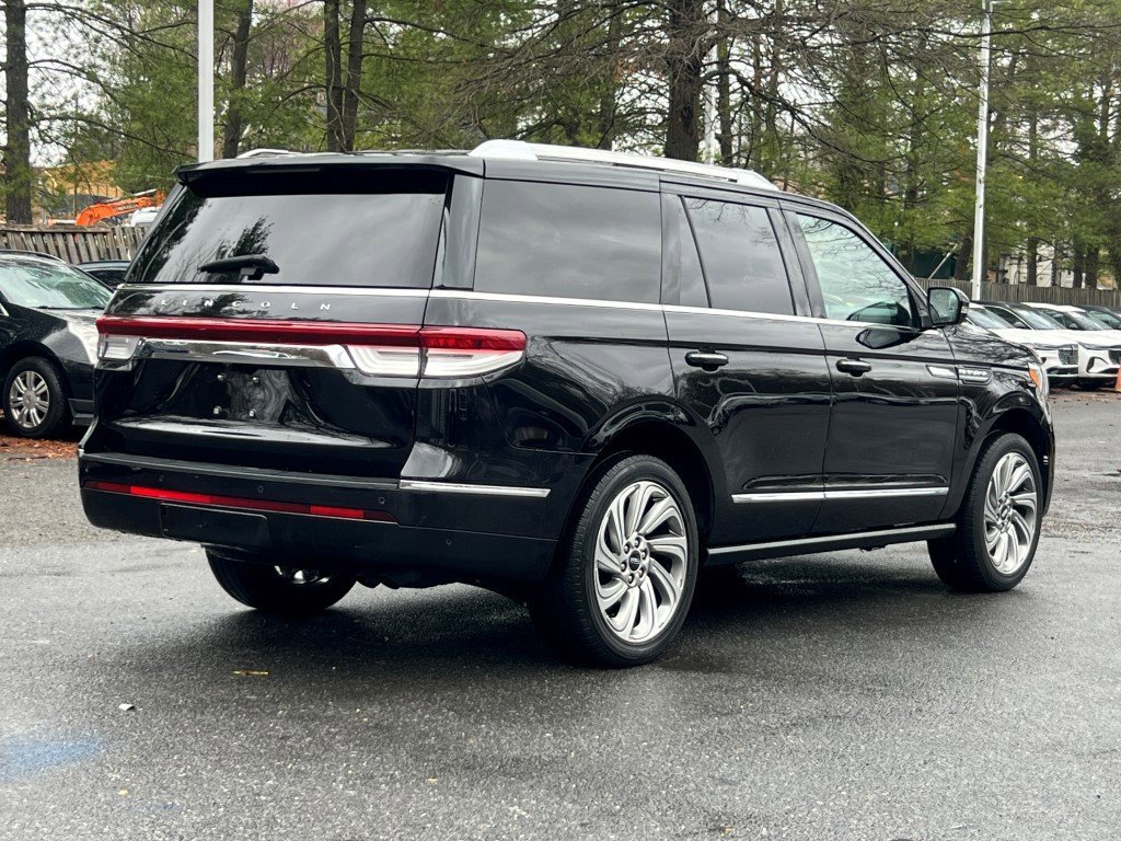 Used 2022 Lincoln Navigator Reserve image 7