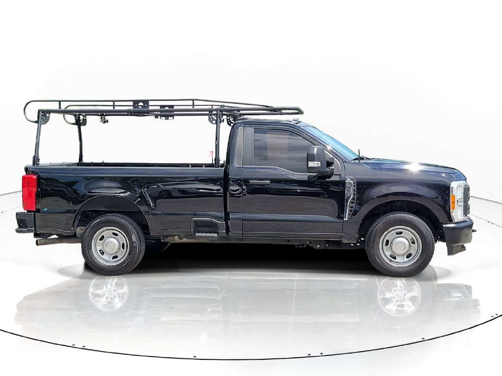 Used 2023 Ford F350 XL RWD image 6