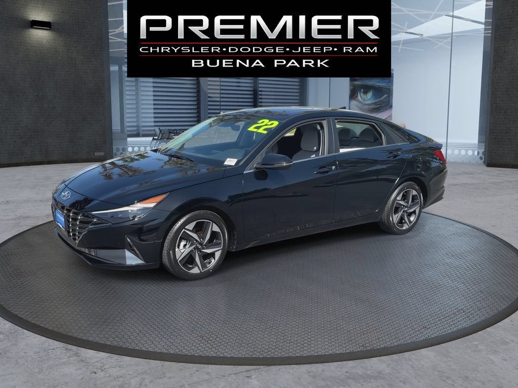Used 2022 Hyundai Elantra Limited FWD image 5