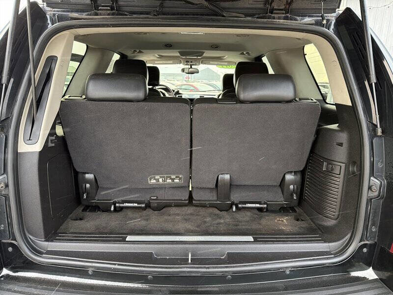 Used 2011 Cadillac Escalade AWD w/ Touring Package image 18