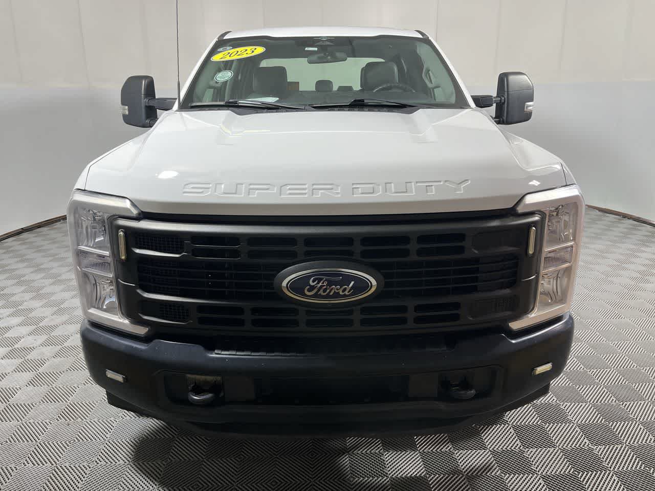 Used 2023 Ford F250 XL w/ 360-Degree Camera Package RWD image 3