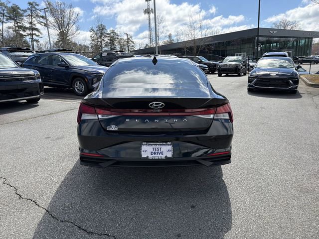 Used 2021 Hyundai Elantra SEL w/ Convenience Package image 6