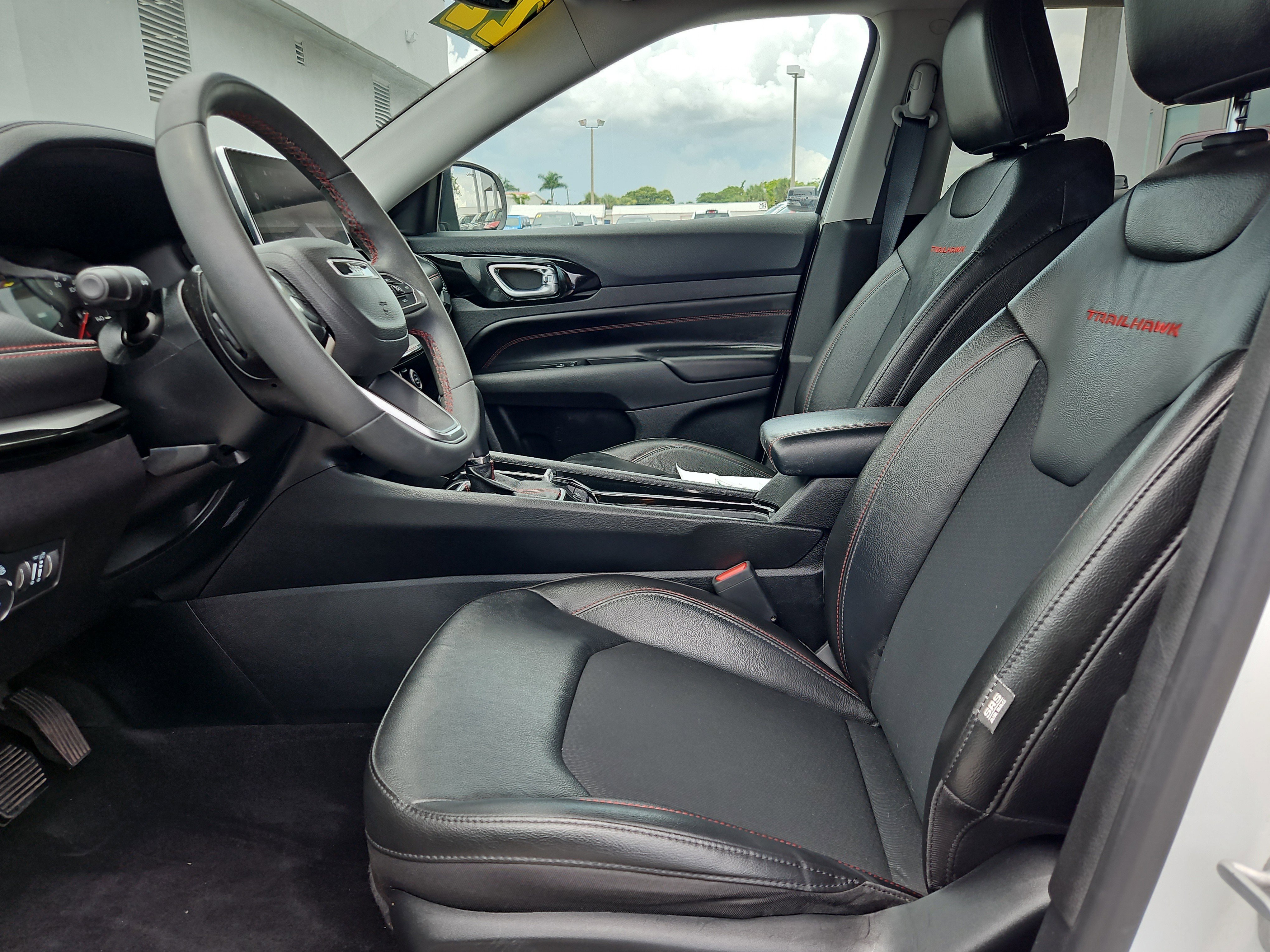 Used 2022 Jeep Compass Trailhawk image 14