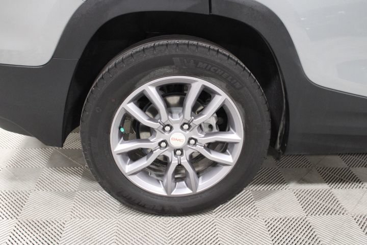 Used 2024 GMC Terrain SLT w/ Tech Package AWD/4WD image 42