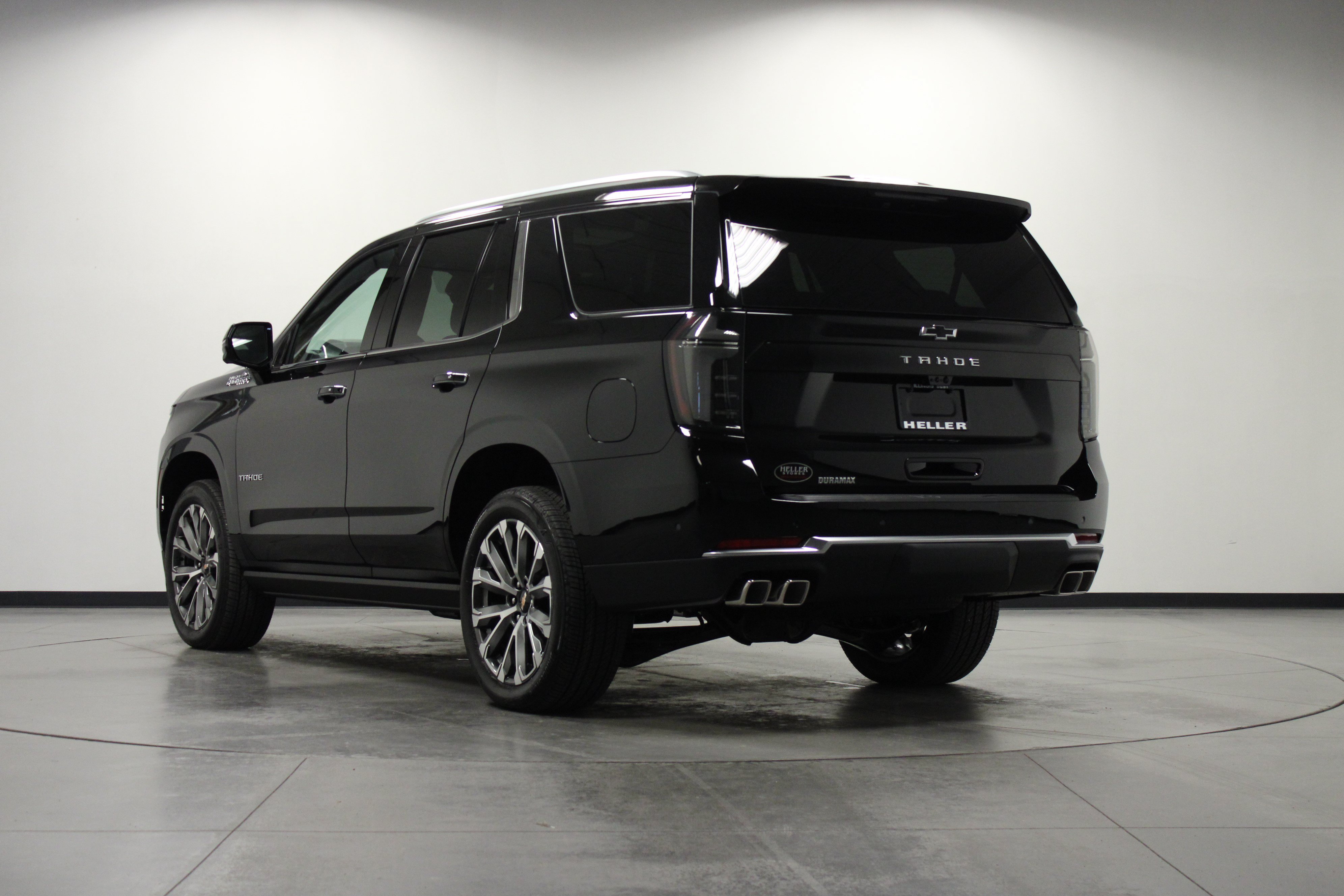 New 2026 Chevrolet Tahoe High Country AWD/4WD image 6