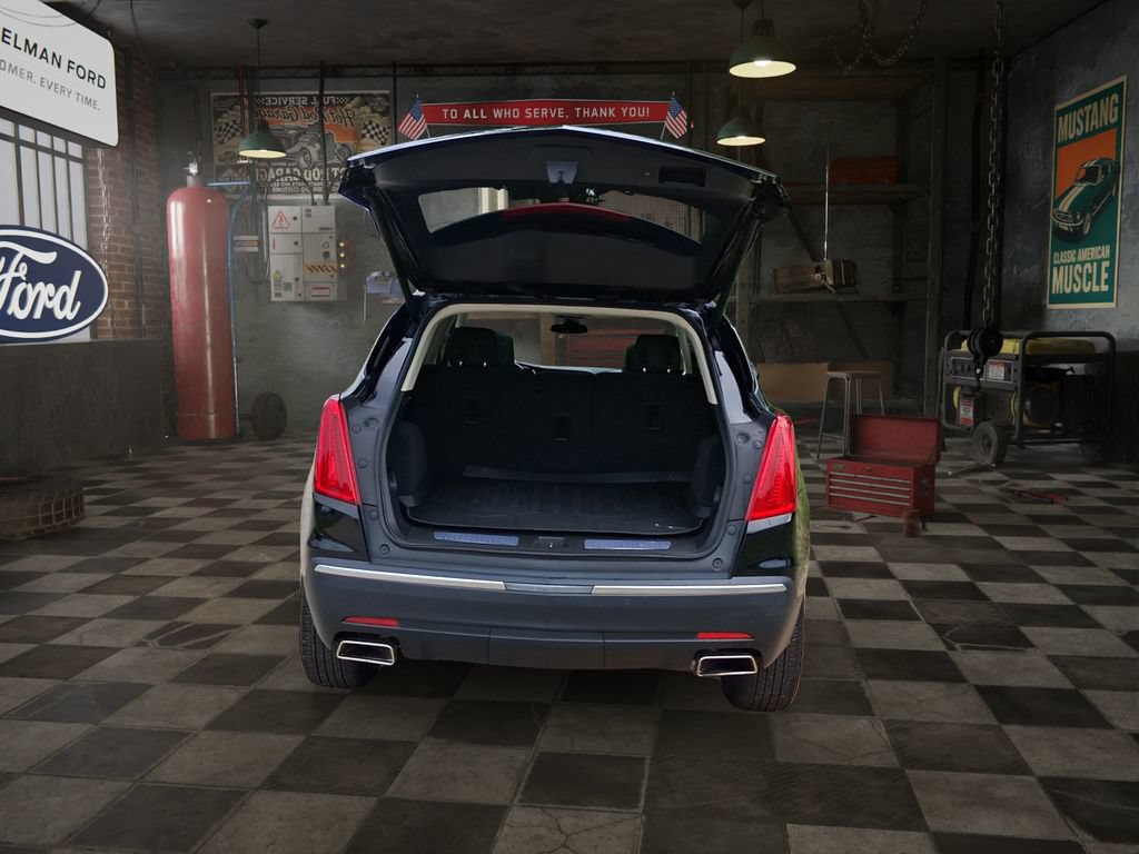 Used 2019 Cadillac XT5 Premium Luxury w/ Driver Assist Package FWD image 9