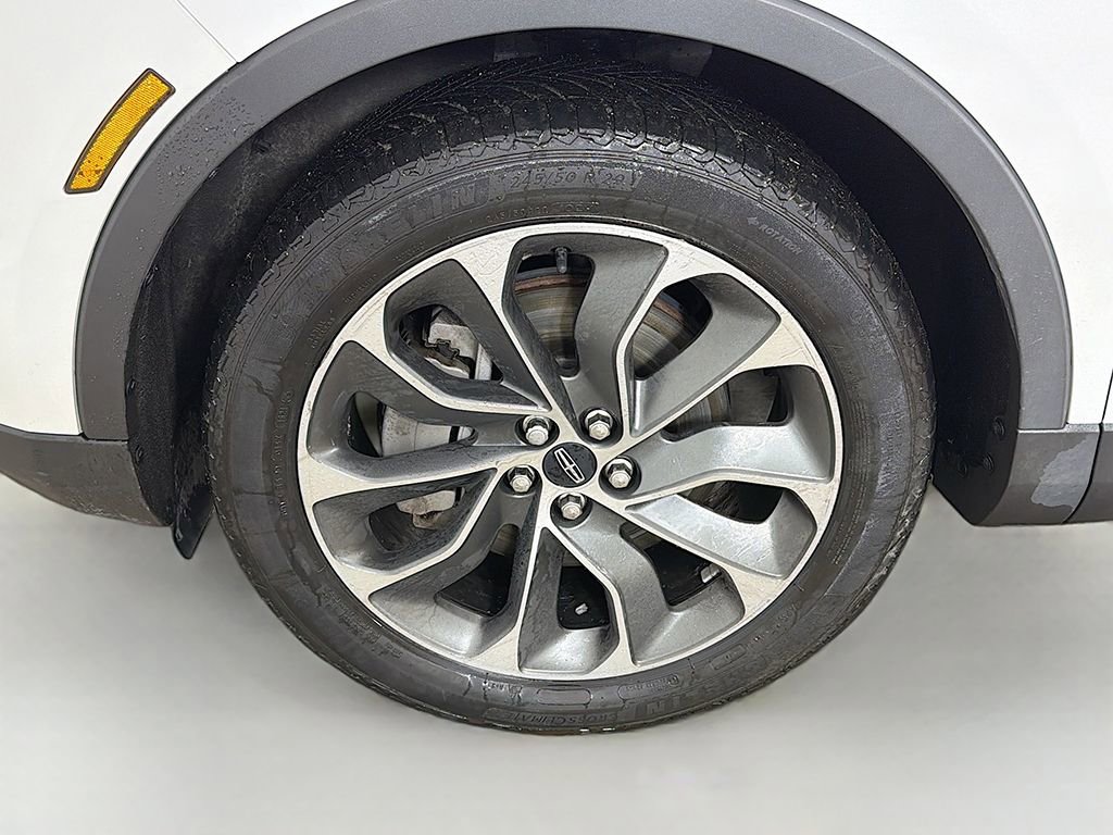 Used 2022 Lincoln Nautilus Reserve w/ Luxury Package image 19