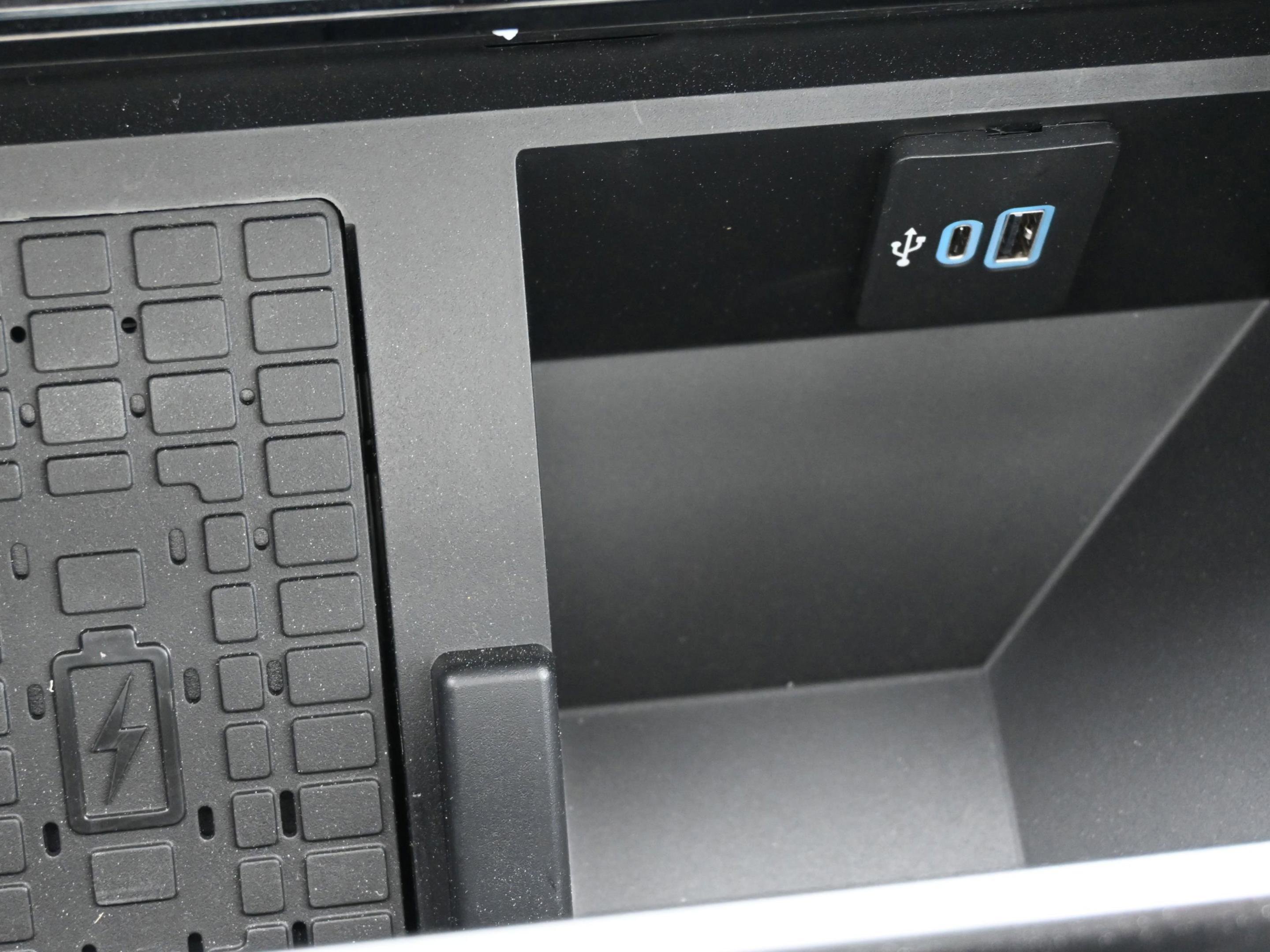 New 2026 Ford F350 King Ranch w/ Chrome Package image 25