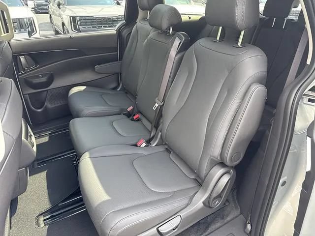 New 2026 Kia Carnival SX Prestige FWD image 14