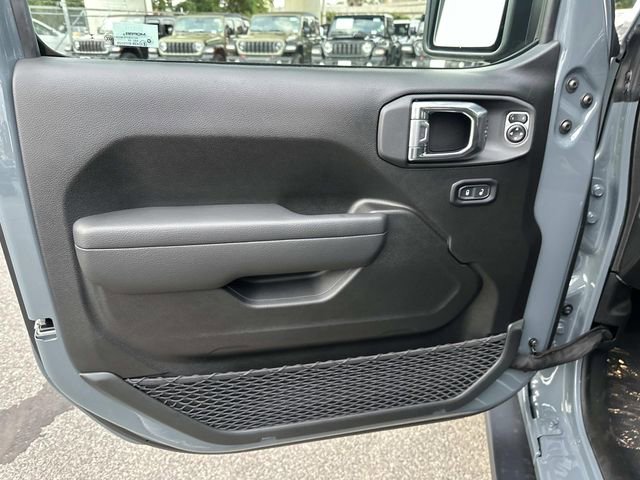 New 2025 Jeep Wrangler Unlimited Rubicon w/ Safety Group image 8