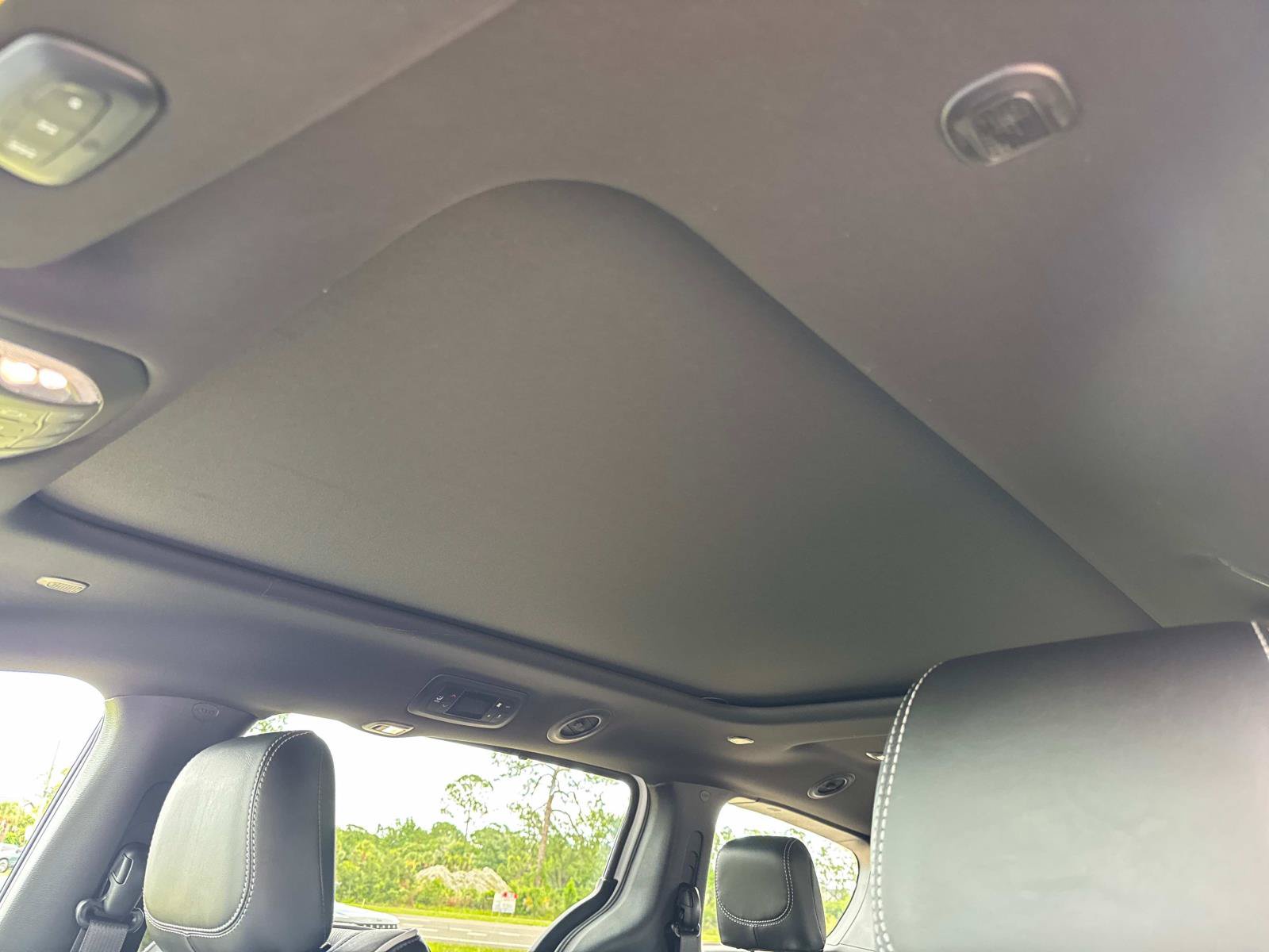 New 2027 Chrysler Pacifica Limited FWD image 21