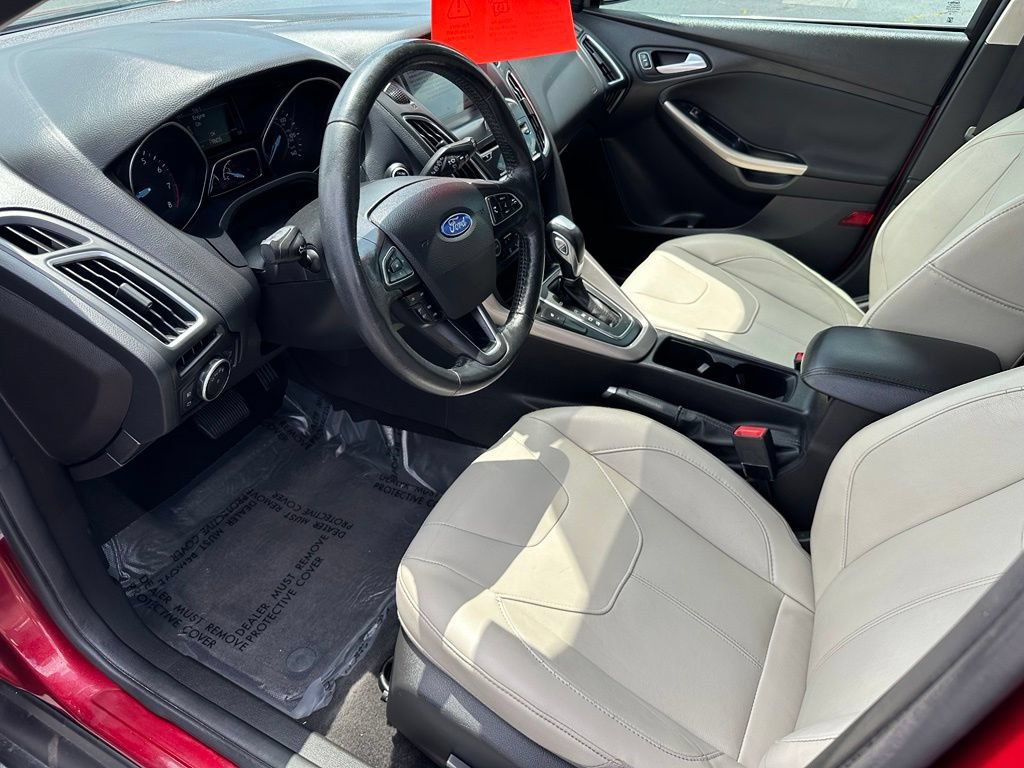 Used 2017 Ford Focus Titanium FWD image 10