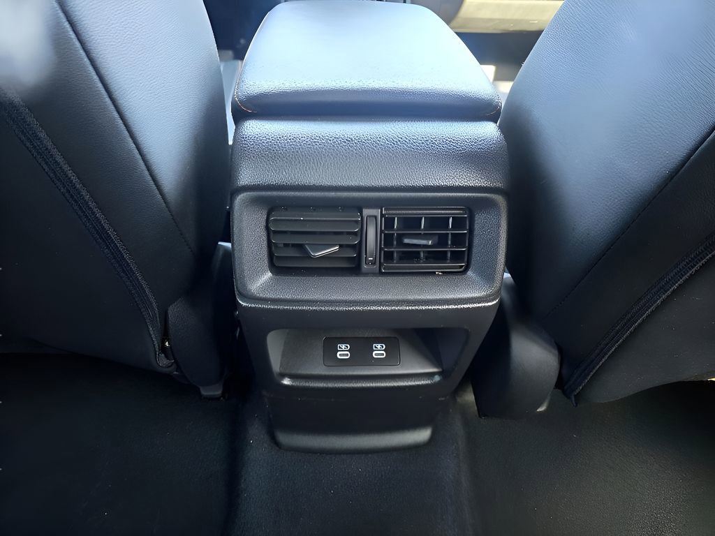 Used 2025 Honda CR-V Sport Touring image 28