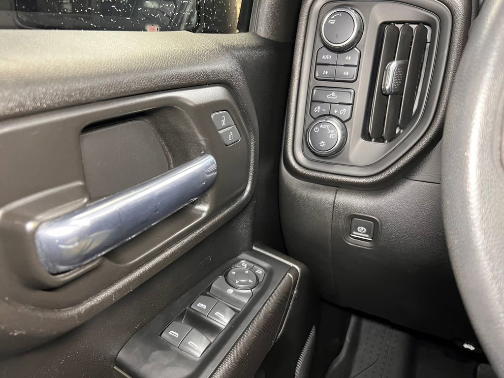 Used 2021 Chevrolet Silverado 1500 Custom Trail Boss image 15