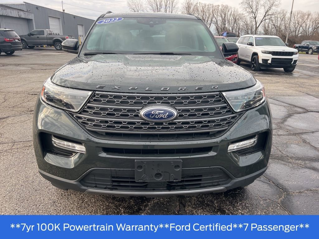 Used 2022 Ford Explorer XLT w/ Equipment Group 202A image 4