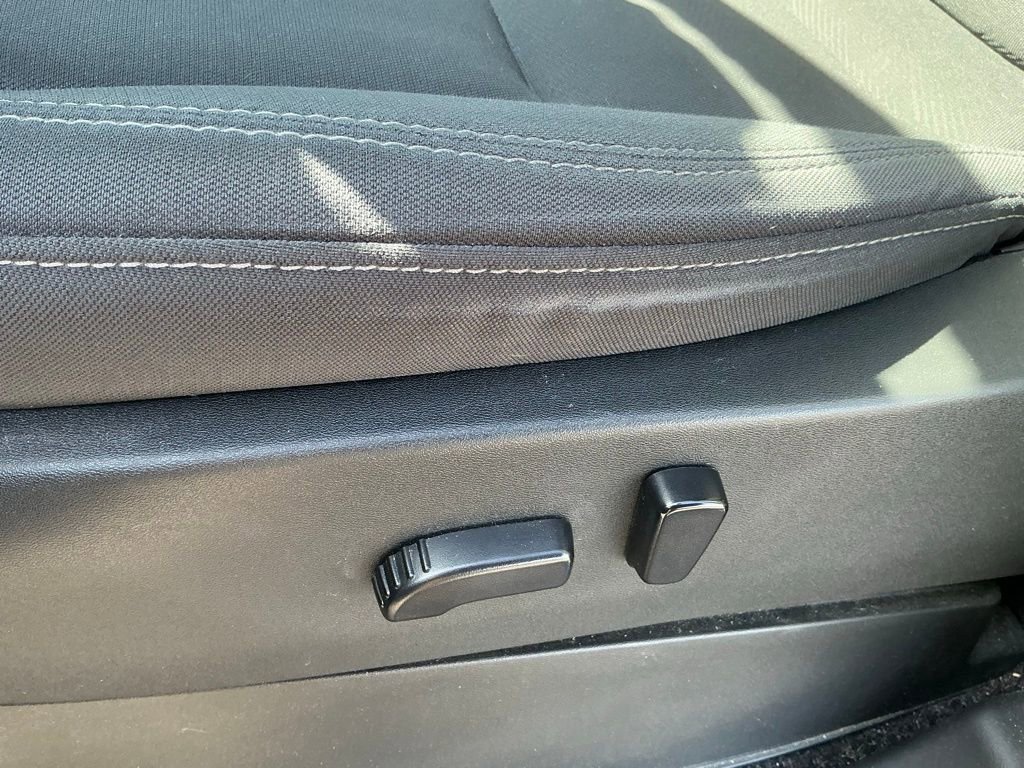 Used 2023 Nissan Frontier SV w/ Technology Package image 13