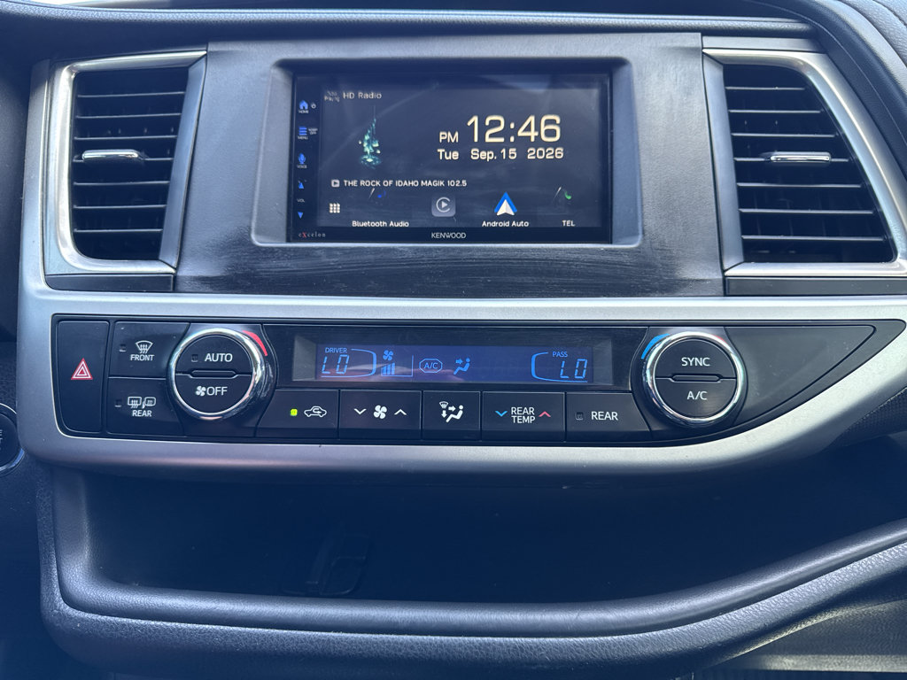 Used 2019 Toyota Highlander SE AWD/4WD image 18