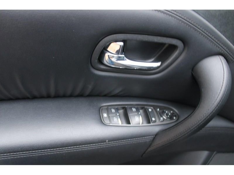 Used 2024 Nissan Armada SV AWD/4WD image 18