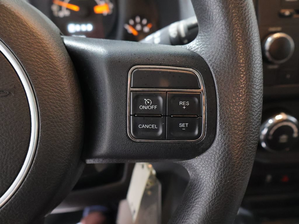 Used 2014 Jeep Patriot Sport w/ Power Value Group FWD image 29