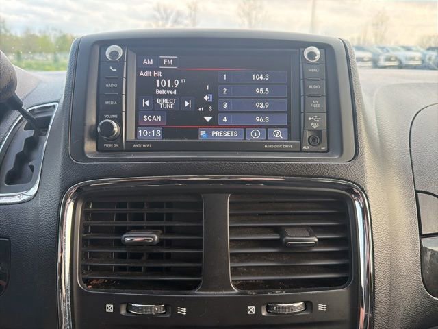 Used 2018 Dodge Grand Caravan SE image 20