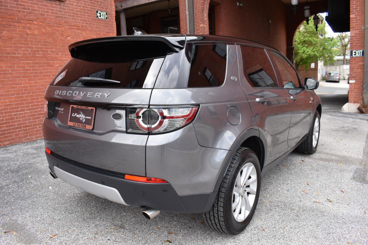 Used 2017 Land Rover Discovery Sport HSE image 3