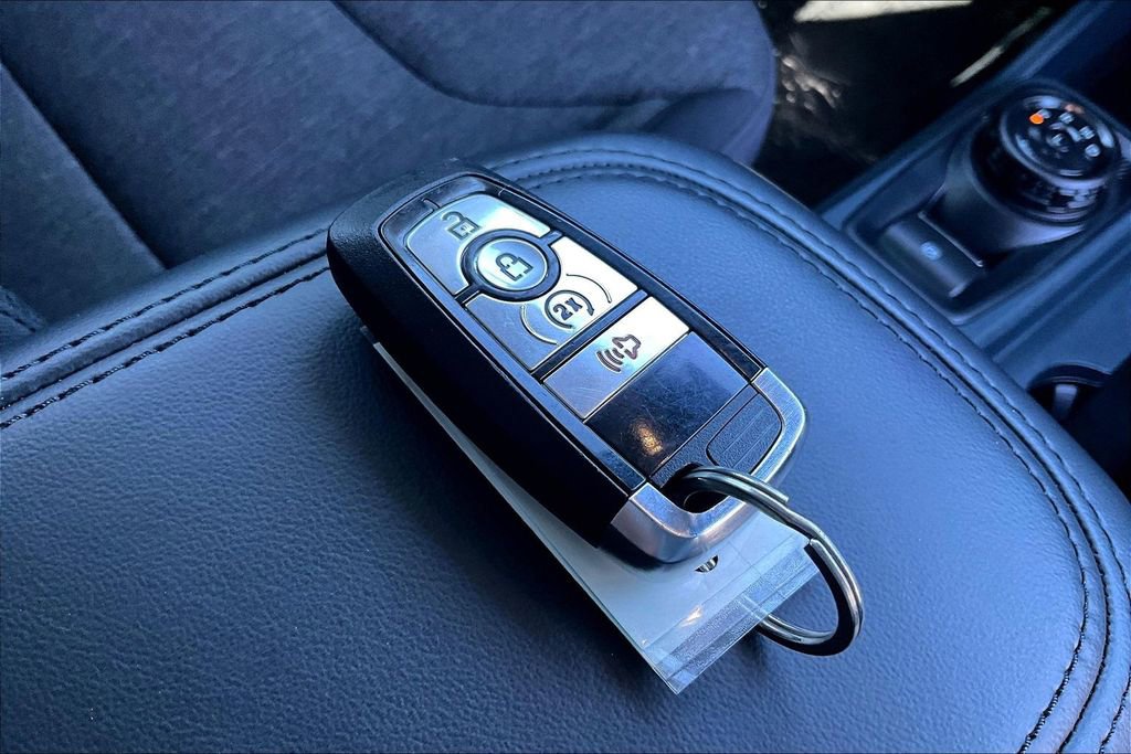 Used 2025 Ford Maverick XLT w/ XLT Luxury Package image 38