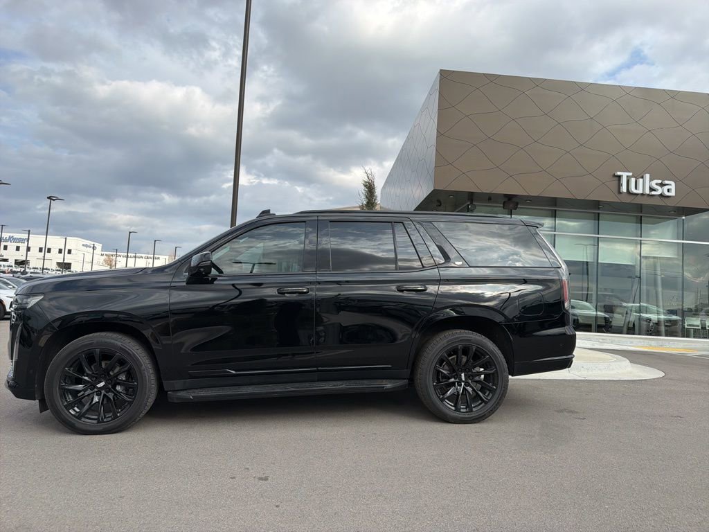 Used 2021 Cadillac Escalade Sport w/ LPO, Illumination Package image 6