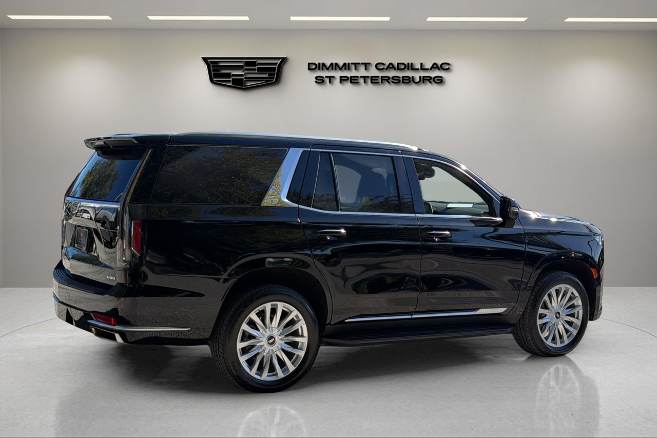 Used 2023 Cadillac Escalade Luxury RWD image 5